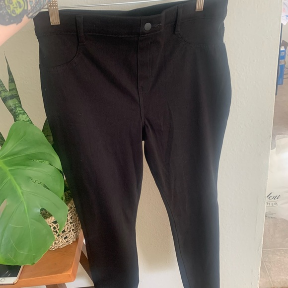 Women’s Jeggings - Picture 1 of 3